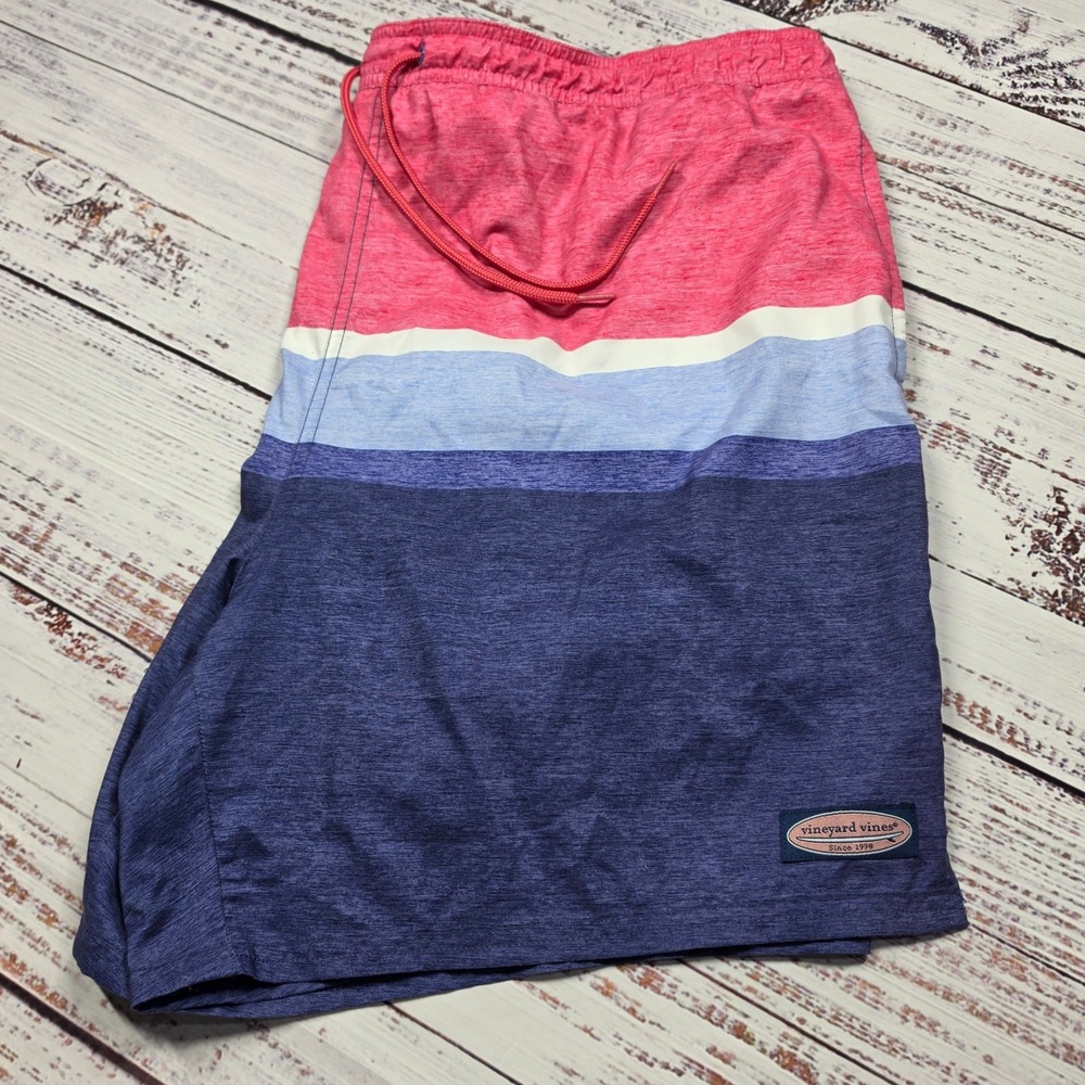 Vineyard Vines Swim Trunks Mens 2XL Pink Blue Excellent Colorblock Board Shorts